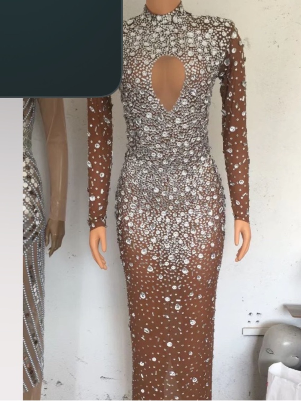 Embellished Brown Long-Sleeve Evening Dress with Keyhole